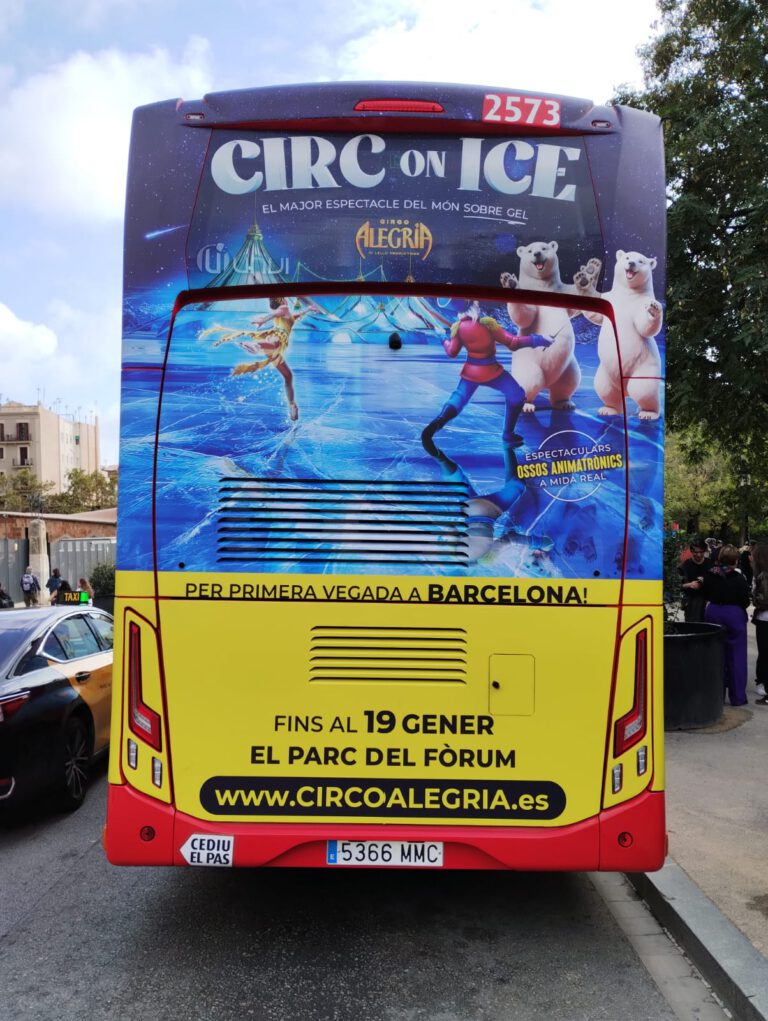 Publicidad en autobuses turísticos Barcelona - Bus & Trucks Marketing