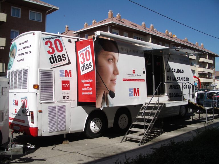 Autobús de petaca - Bus & Trucks Marketing