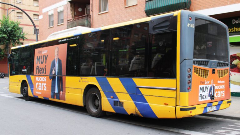 Publicidad en autobuses Lleida - Bus & Trucks Marketing