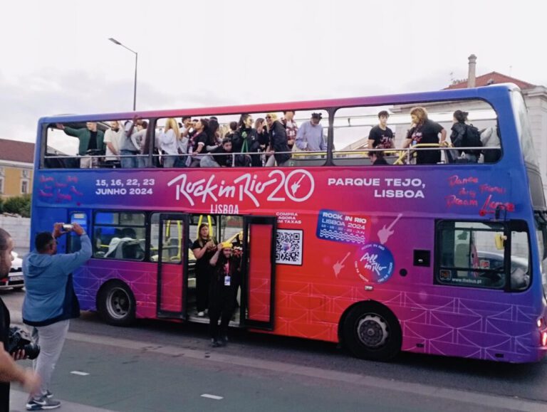 Autobús descapotable - Bus & Trucks Marketing